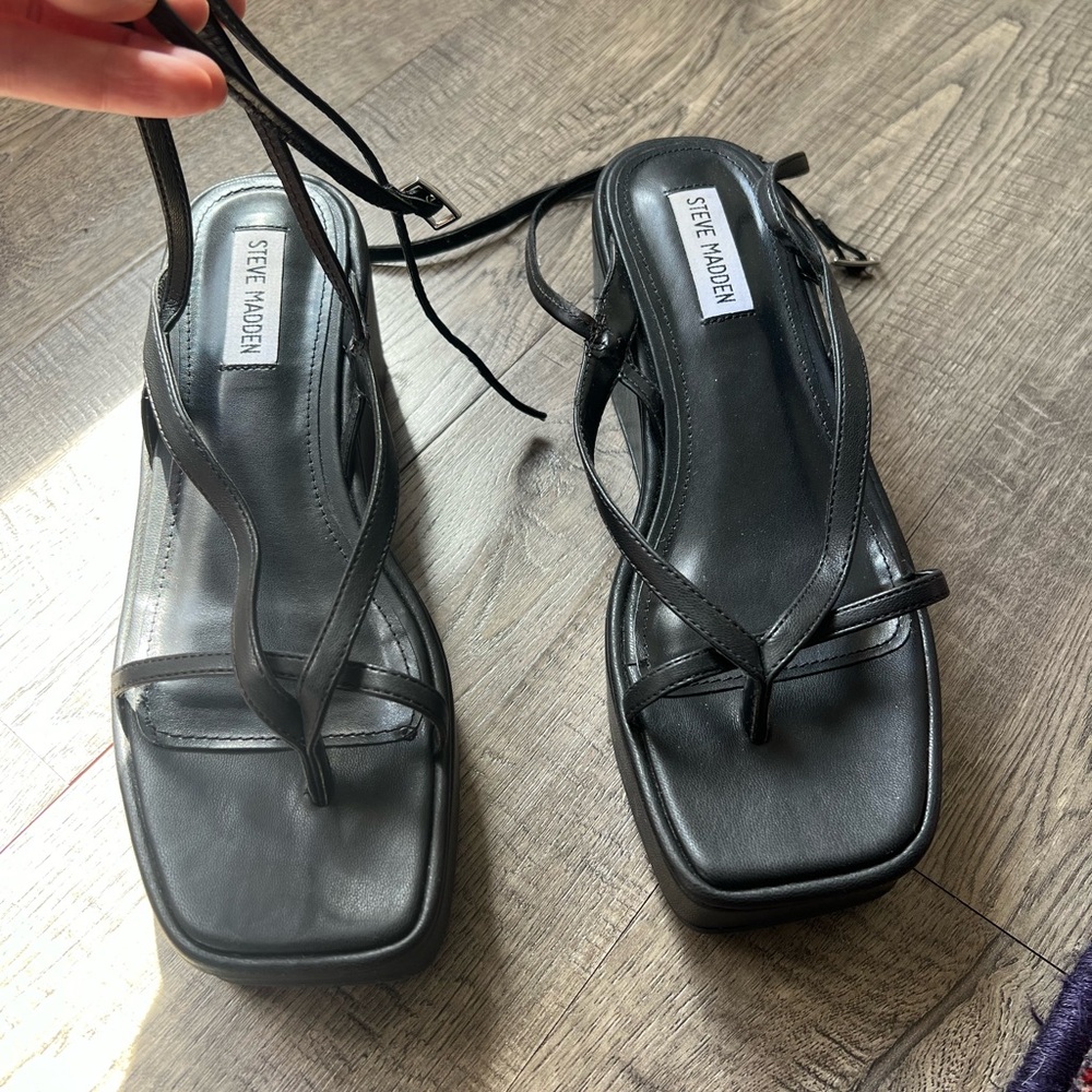 Steve Madden Black Strappy Sandals with Square Toe
